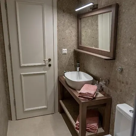 Mageiras Boutique * أفيتوس