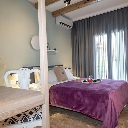 Mageiras Boutique * アフィトス